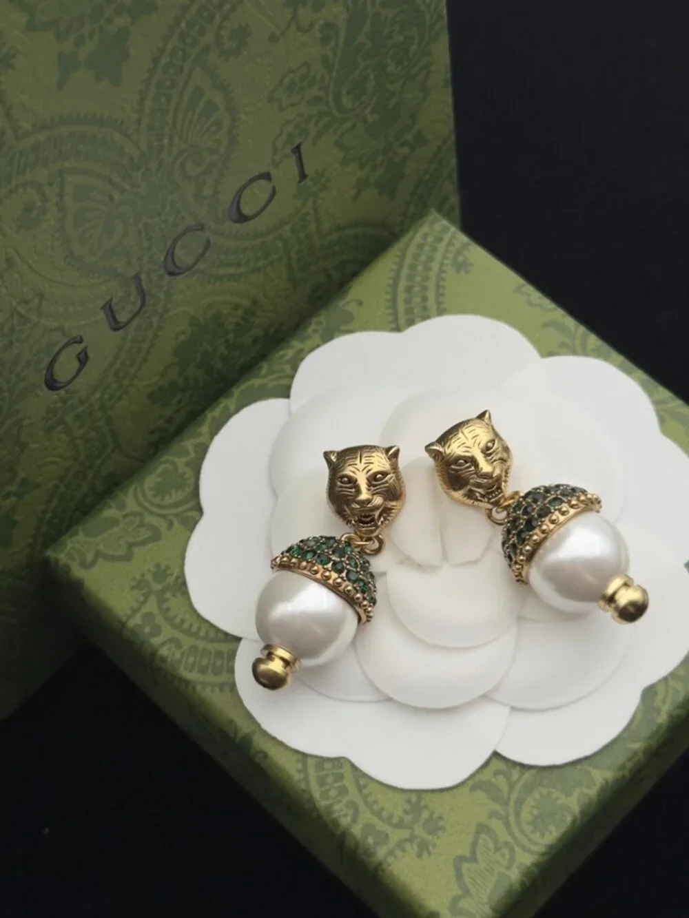 Gucci portrait earrings - Picture 2 of 4